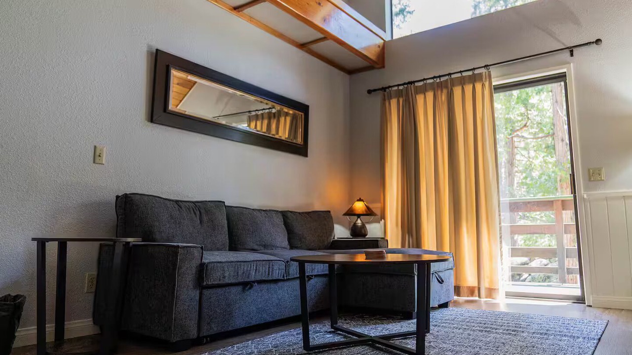 Photo of Livingroom in Idyllwild