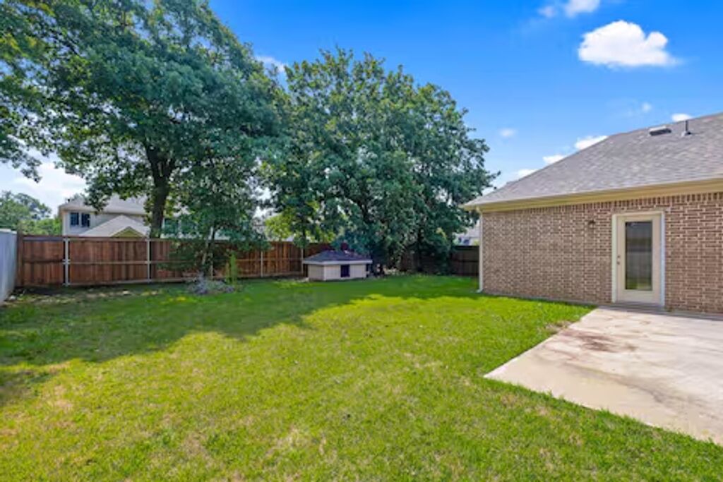 Photo of Outdoor in Denton