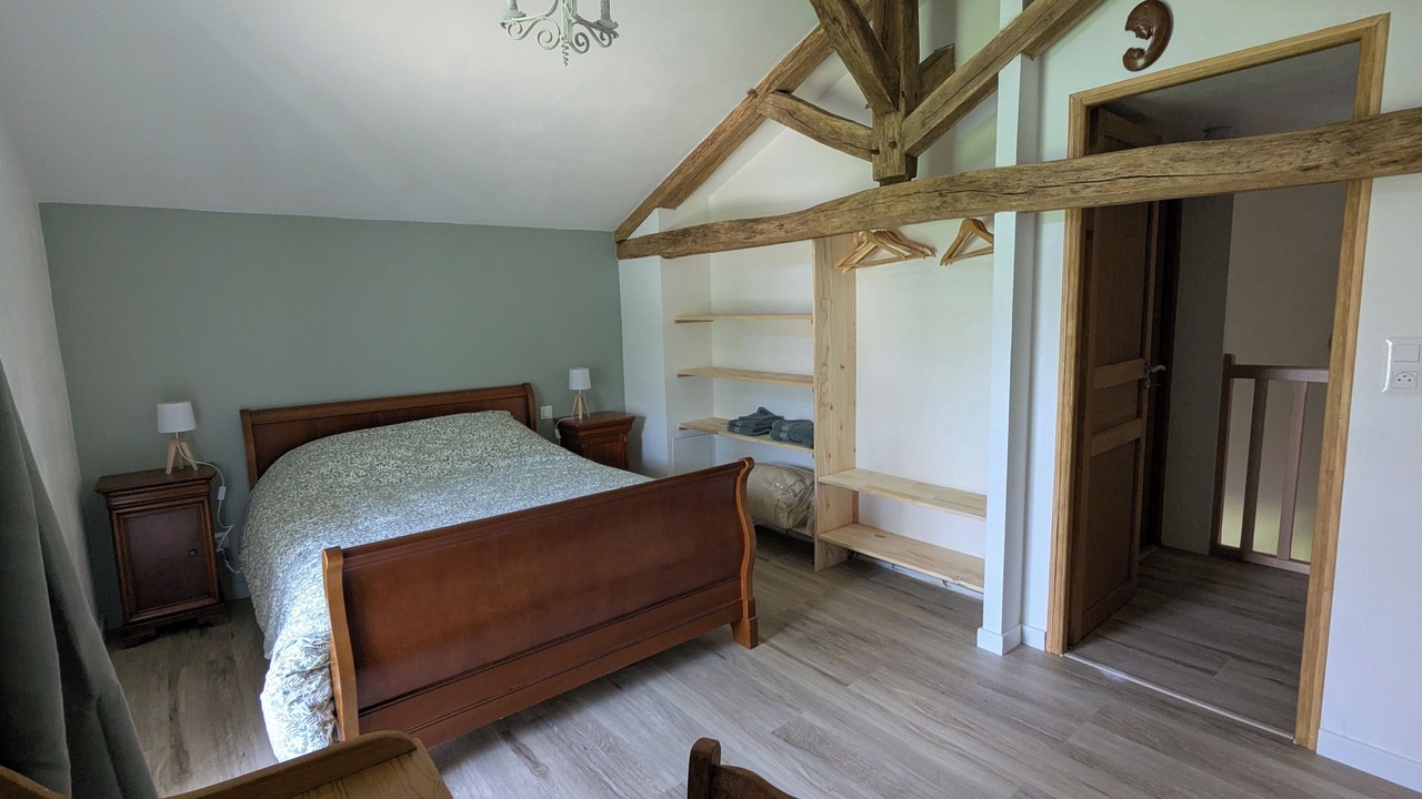 Photo of Bedroom in Savigny-Levescault