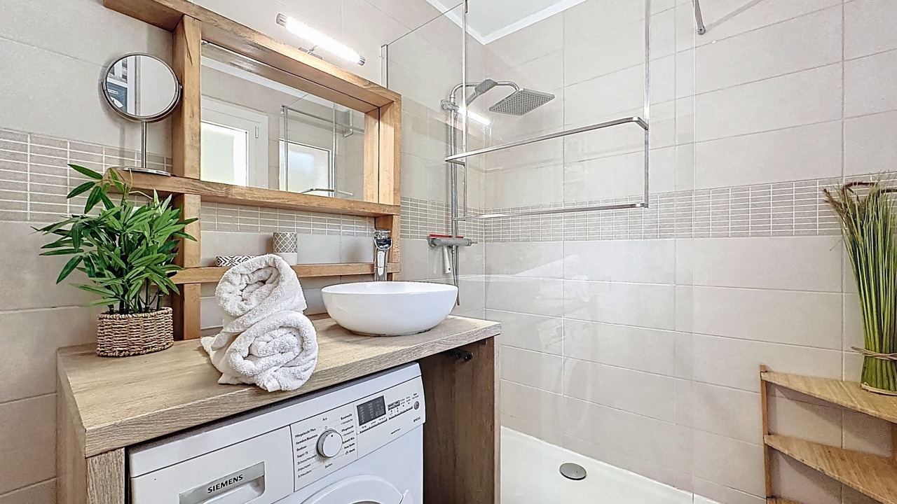 Photo of Bathroom in Saint-Michel-Chef-Chef
