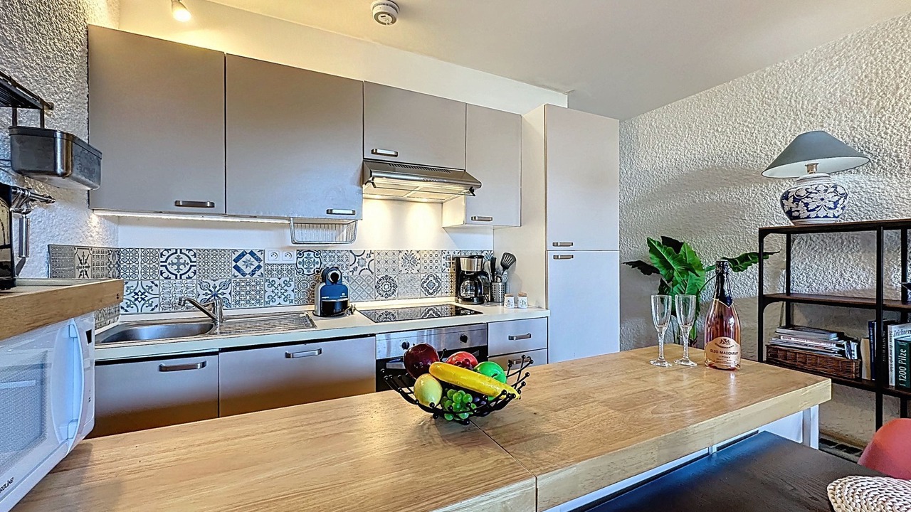 Photo of Bedroom in Saint-Michel-Chef-Chef
