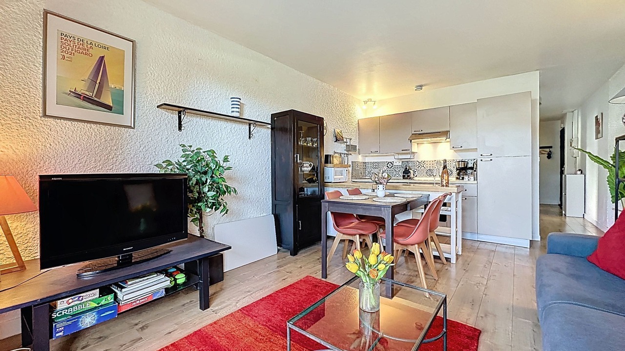 Photo of Livingroom in Saint-Michel-Chef-Chef