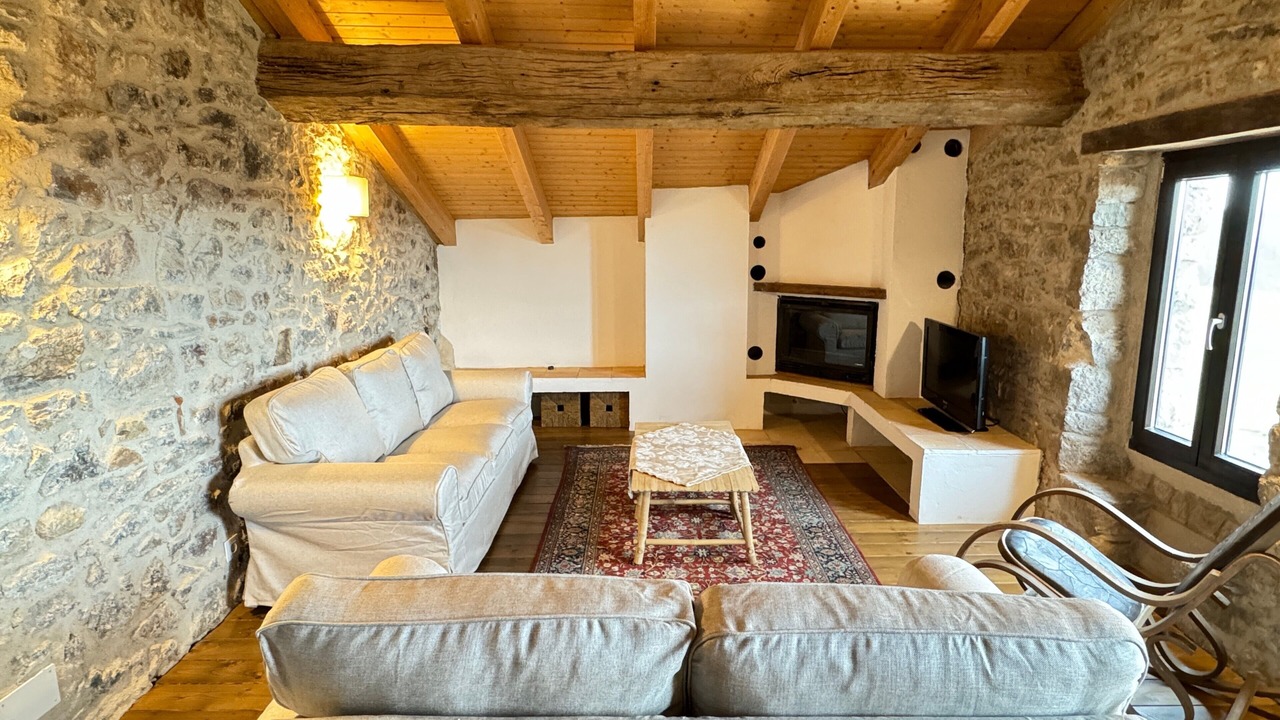 Photo of Livingroom in Ogassa