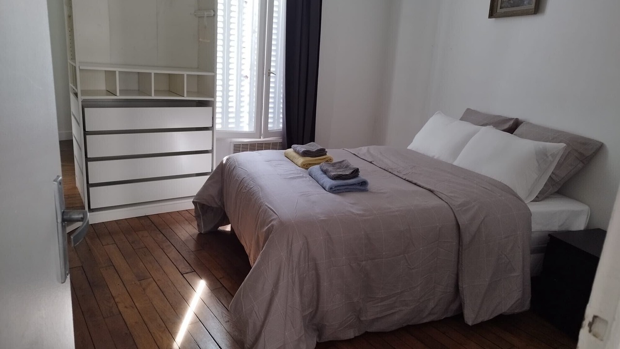 Photo of Bedroom in Drancy Centre