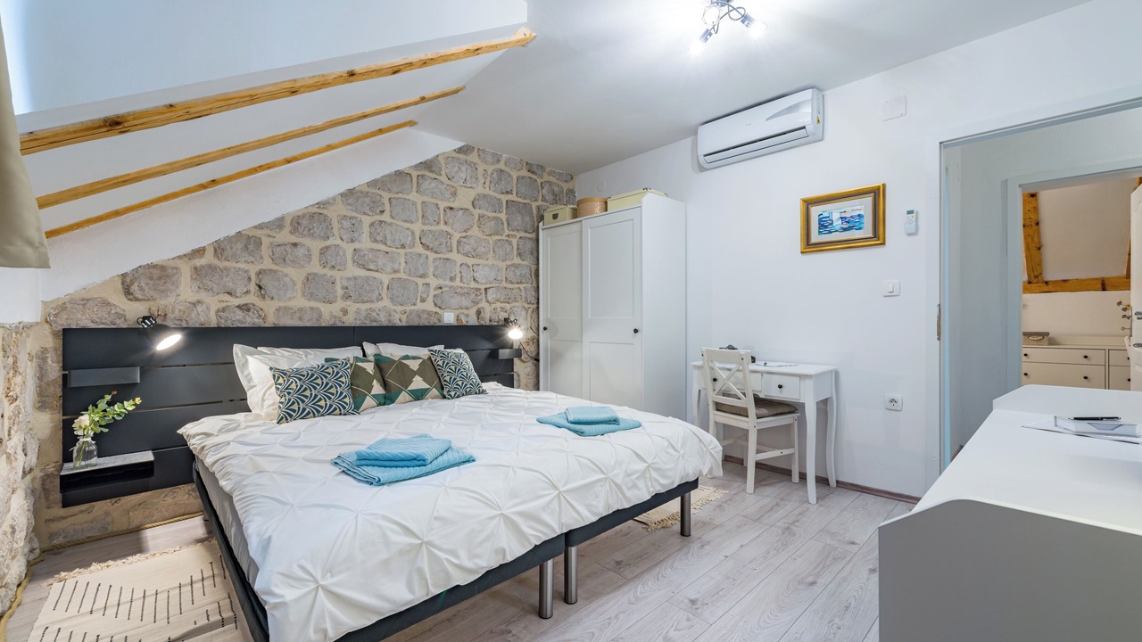Photo of Bedroom in Kobas