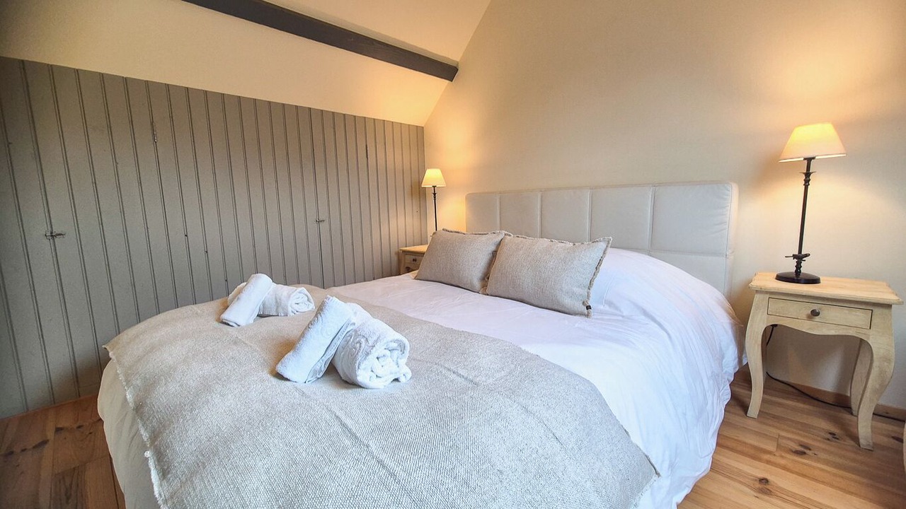 Photo of Bedroom in Manneville-la-Raoult