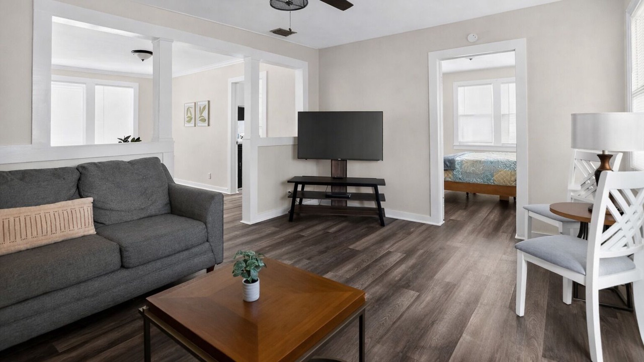 Photo of Livingroom in Grove Hill