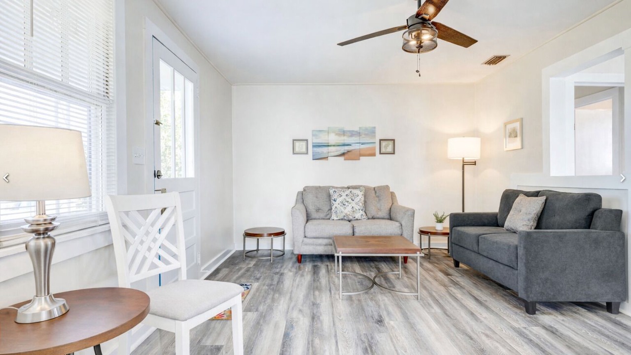 Photo of Livingroom in Grove Hill