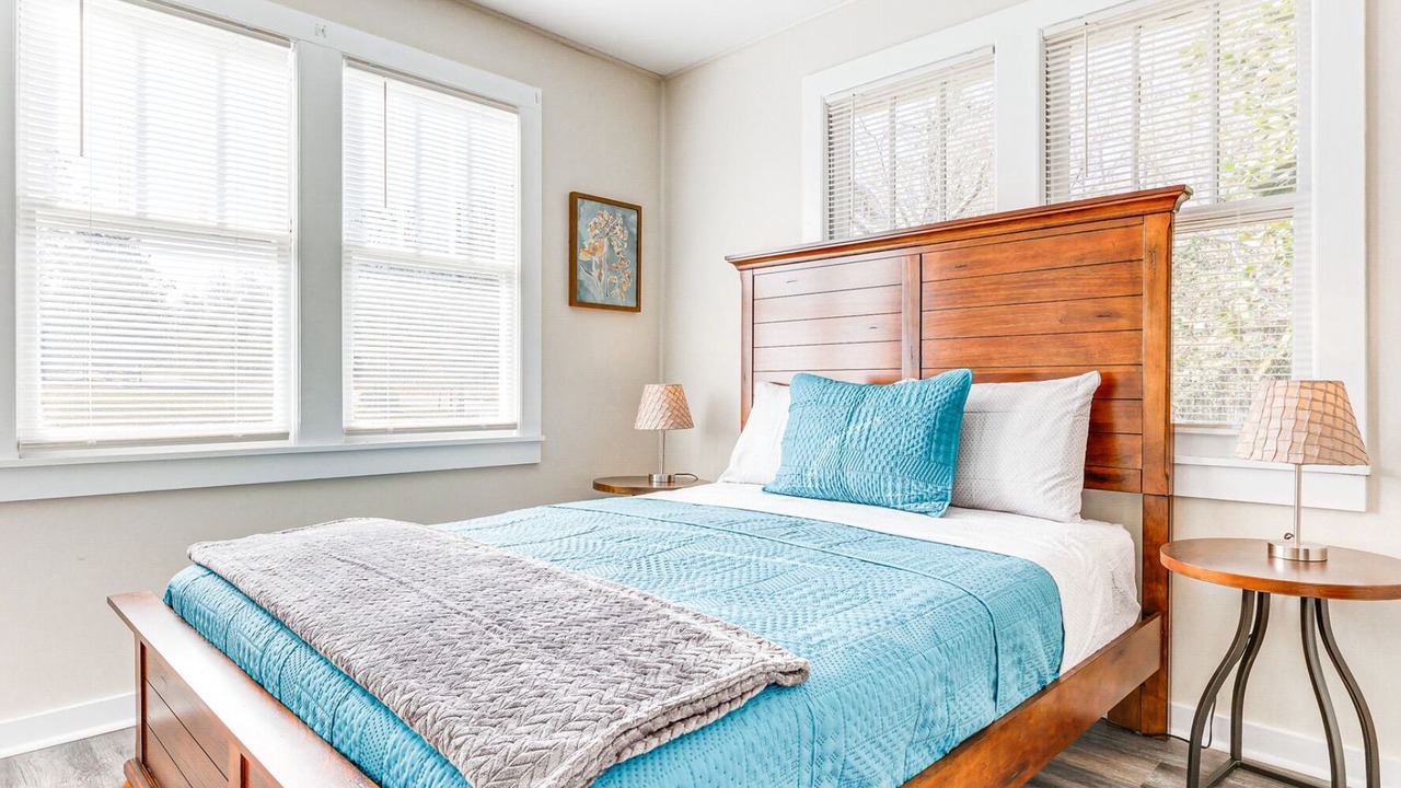 Photo of Bedroom in Grove Hill