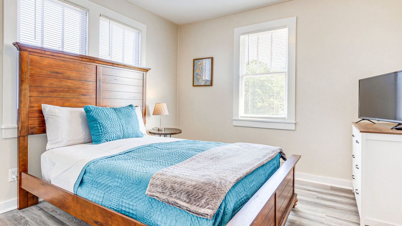 Photo of Bedroom in Grove Hill