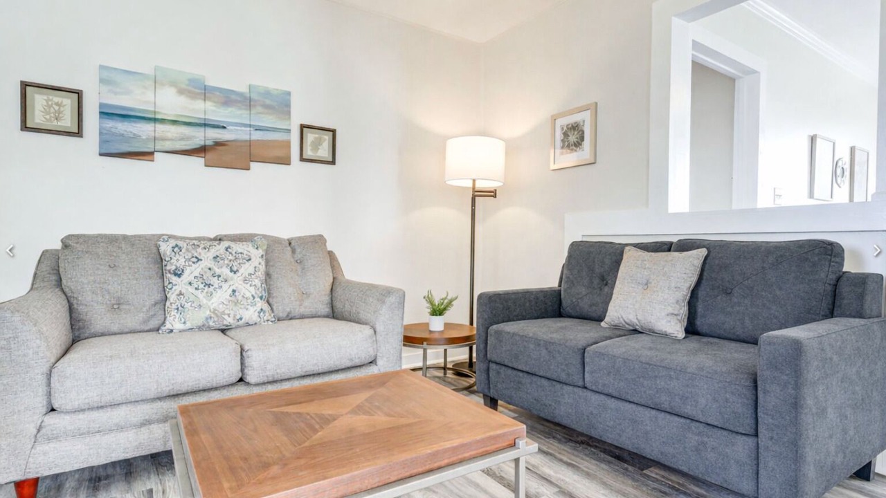 Photo of Livingroom in Grove Hill