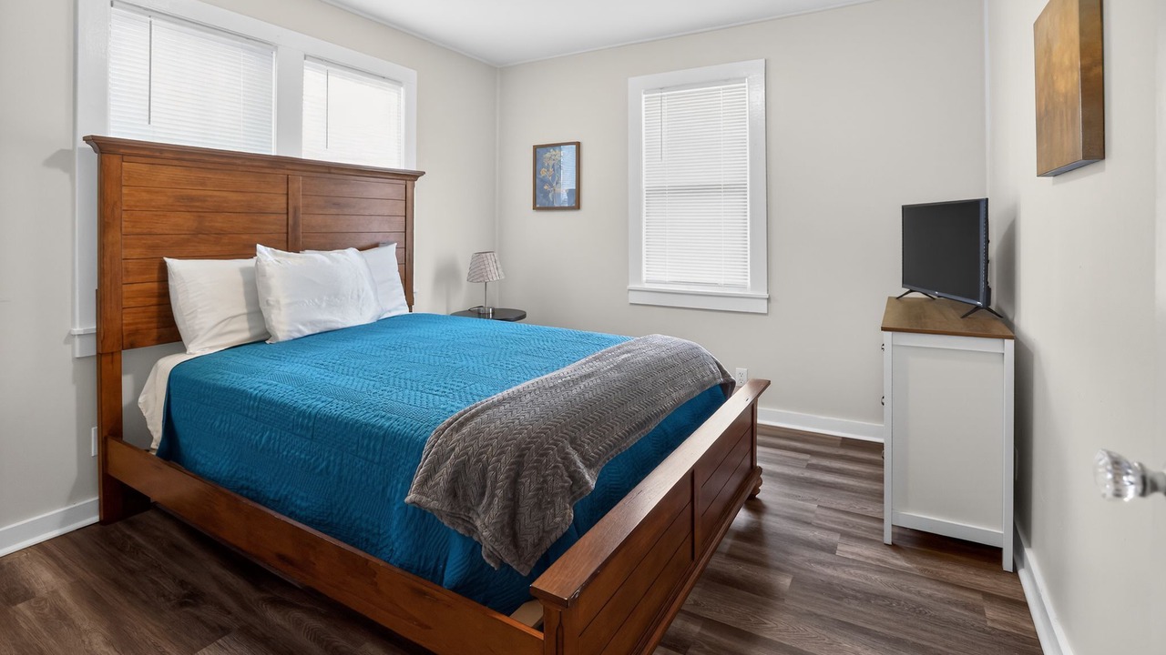 Photo of Bedroom in Grove Hill