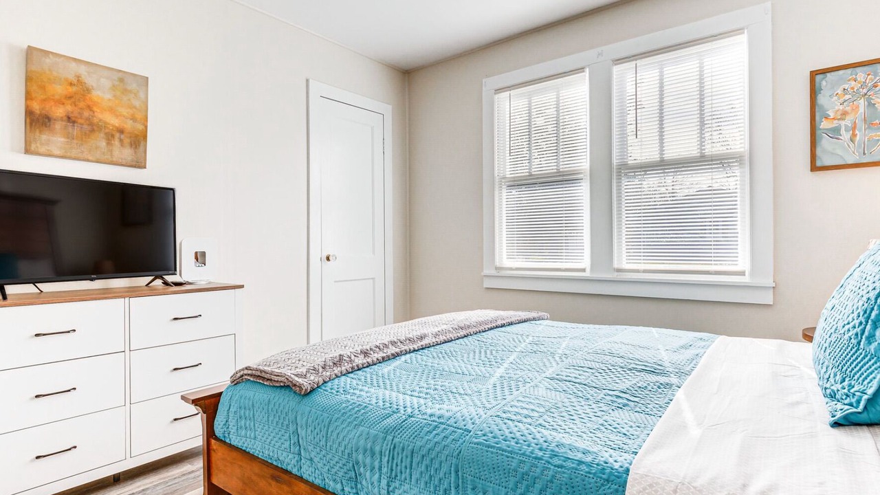 Photo of Bedroom in Grove Hill