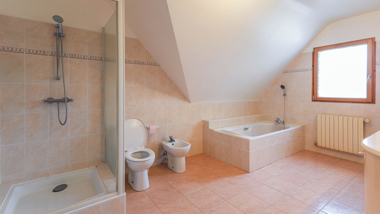 Photo of Bathroom in Pleslin-Trigavou