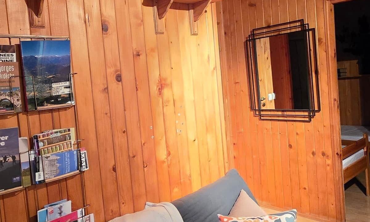 Photo of Livingroom in Laffrey