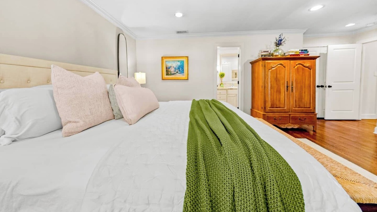 Photo of Bedroom in Fairway