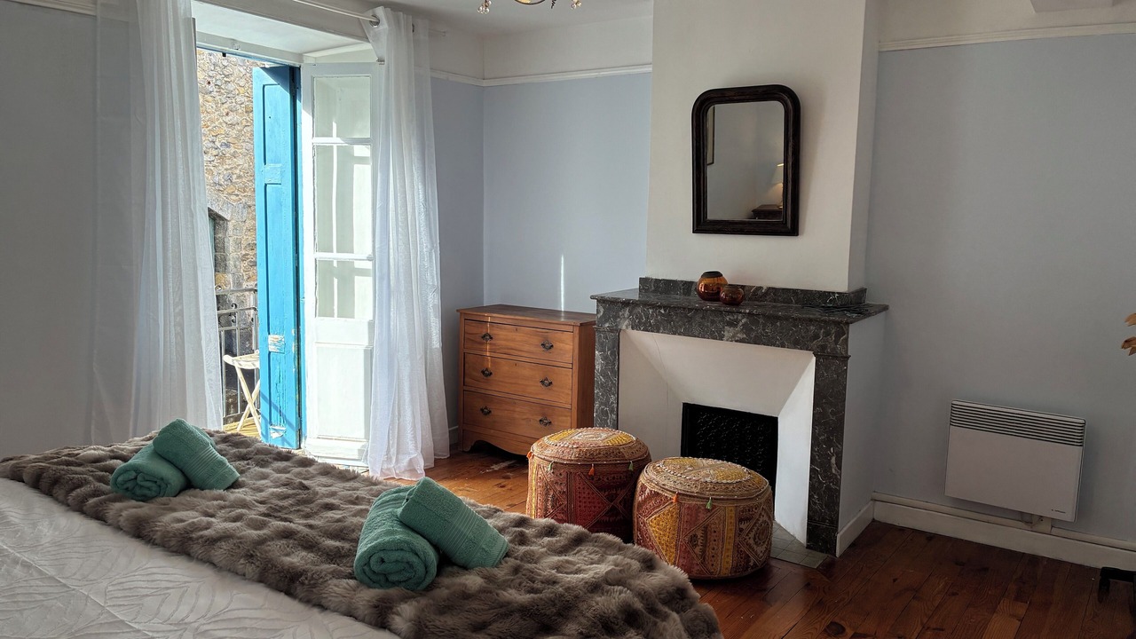 Photo of Bedroom in Ginoles