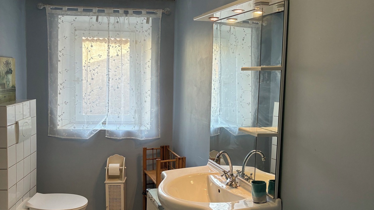 Photo of Bathroom in Ginoles