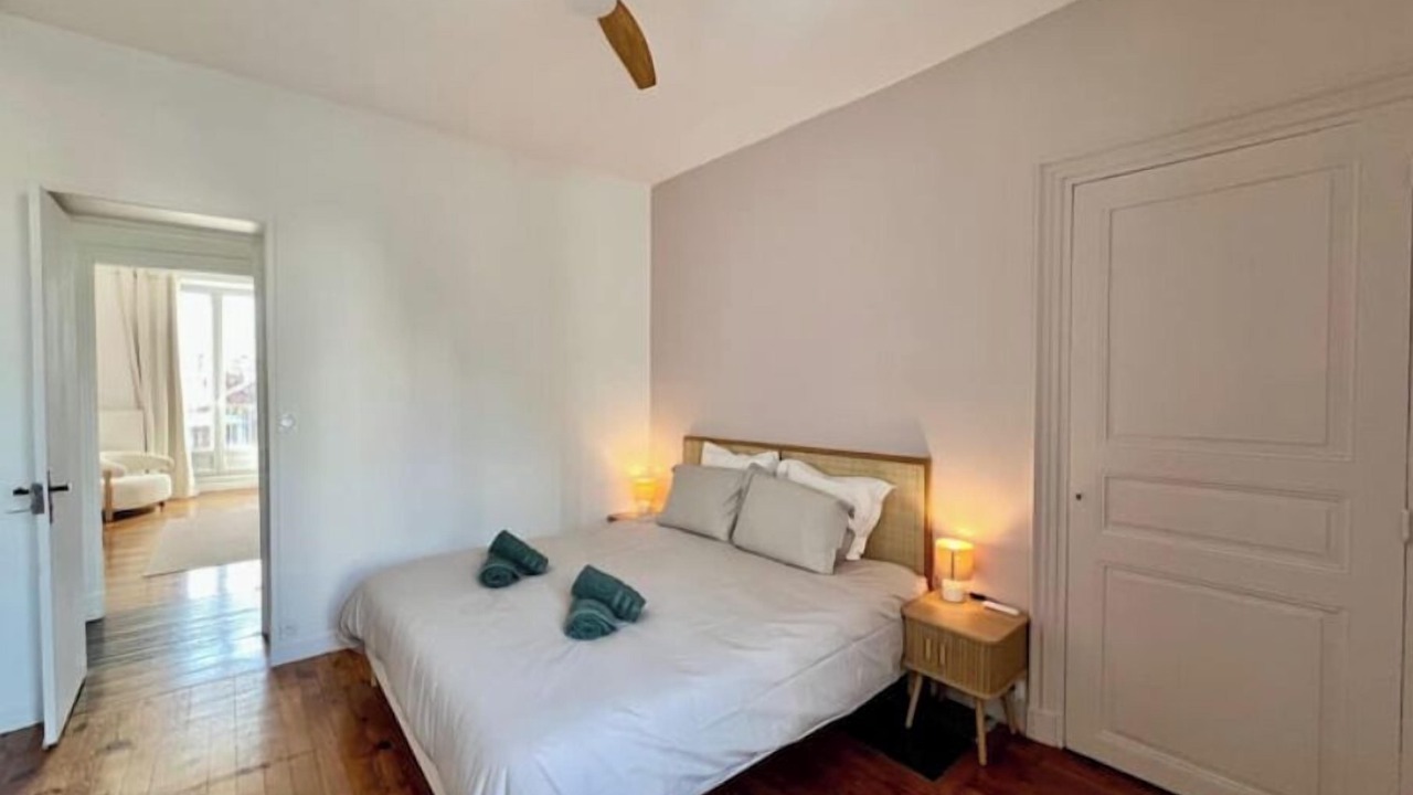 Photo of Bedroom in Grenoble City Centre