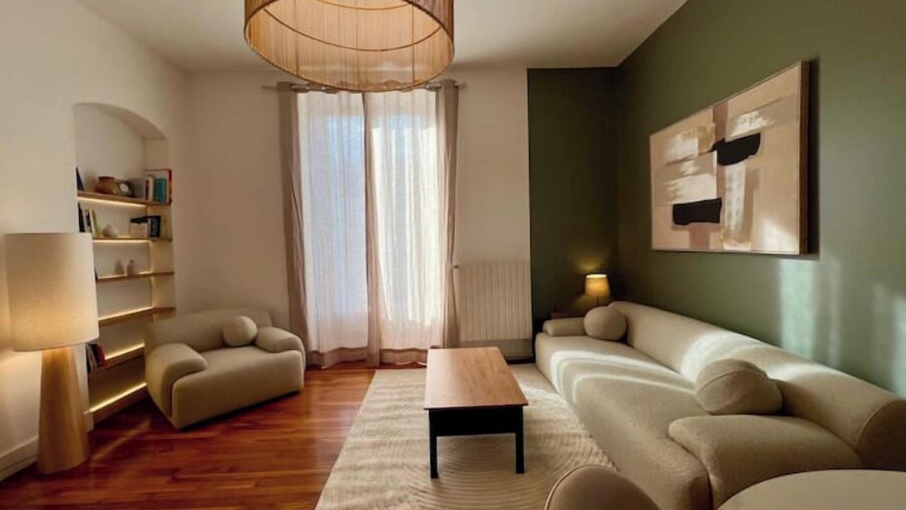 Photo of Livingroom in Grenoble City Centre