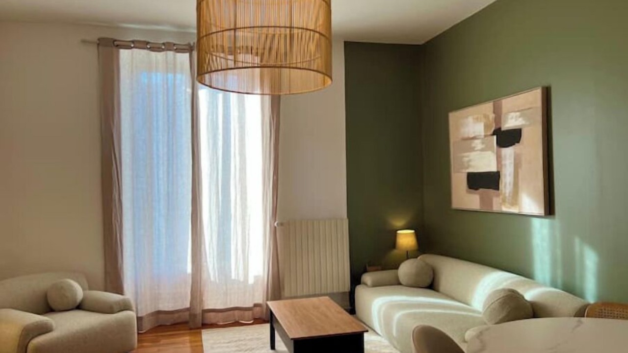 Photo of Livingroom in Grenoble City Centre