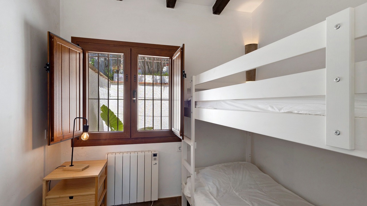 Photo of Bedroom in Pals