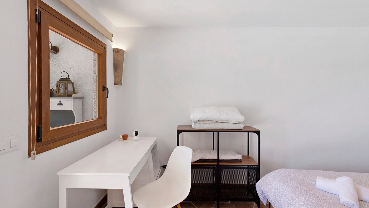 Photo of Bedroom in Pals