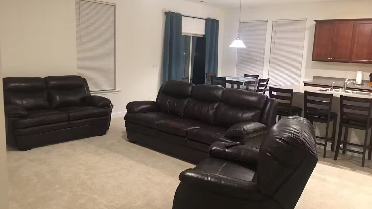 Photo of Livingroom in Franklin County
