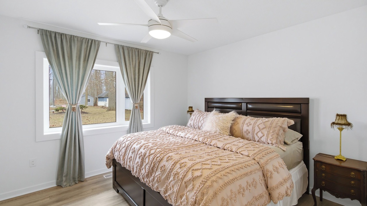 Photo of Bedroom in Port Colborne