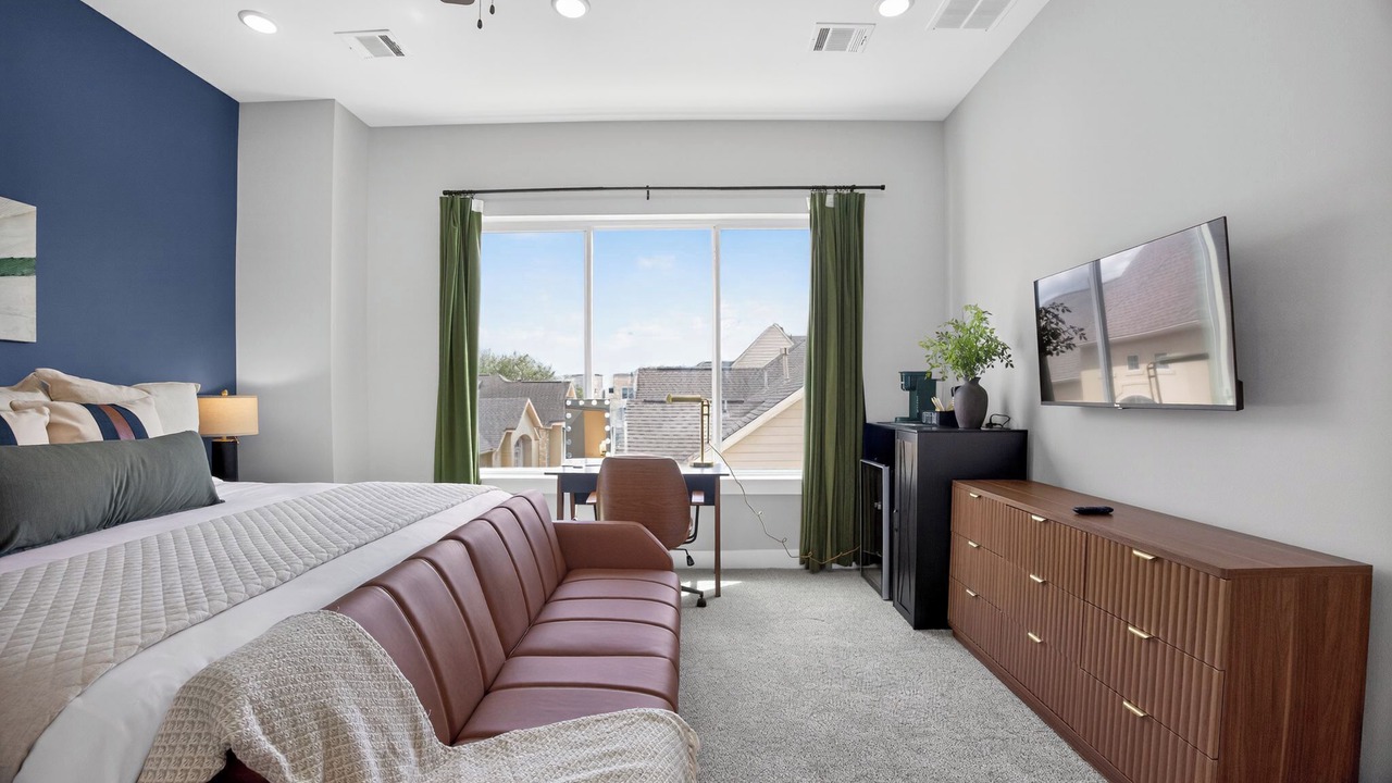 Photo of Bedroom in East Downtown Houston