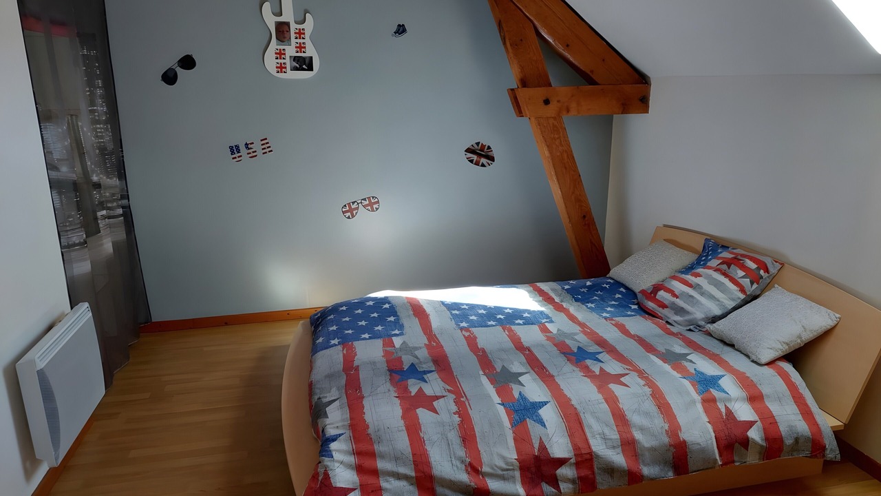 Photo of Bedroom in Campan