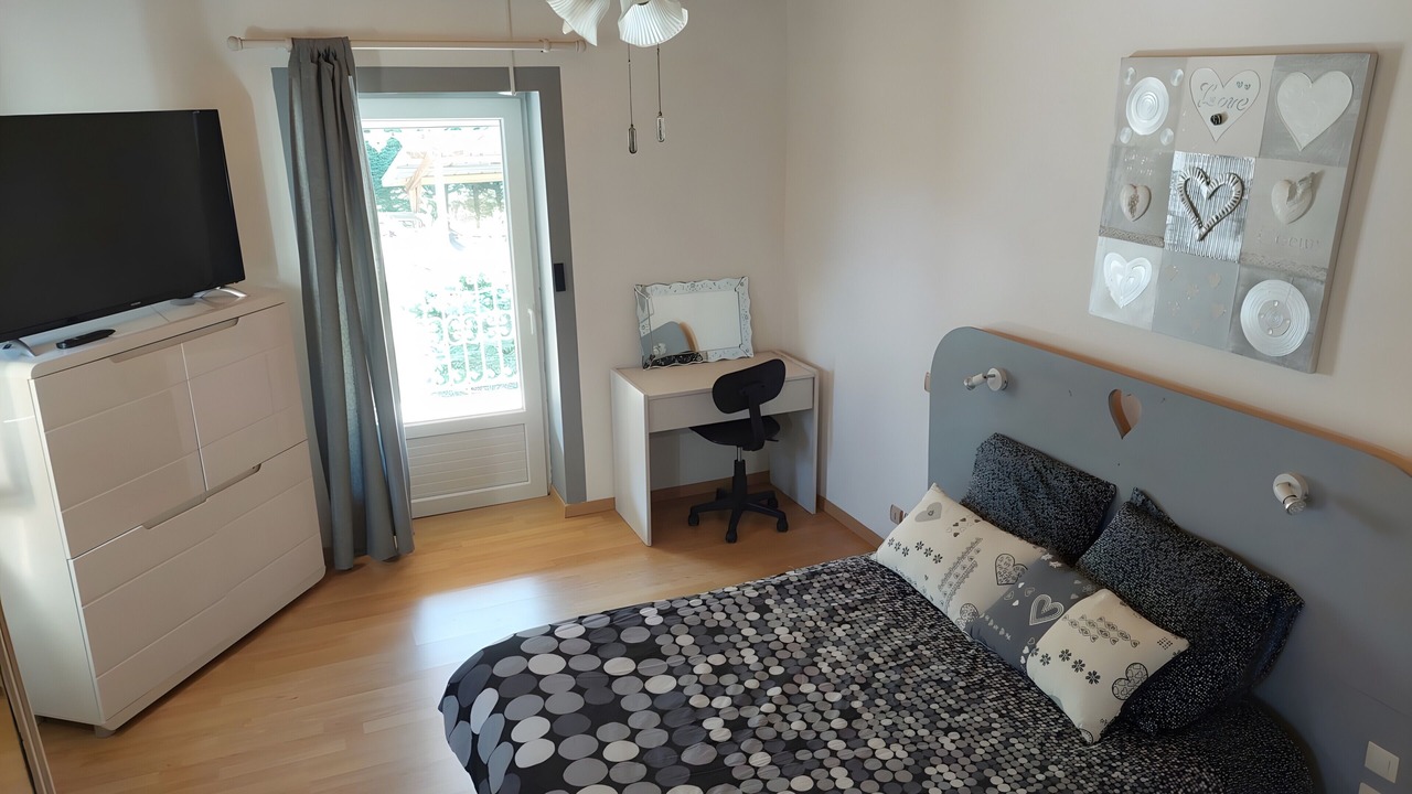 Photo of Bedroom in Campan