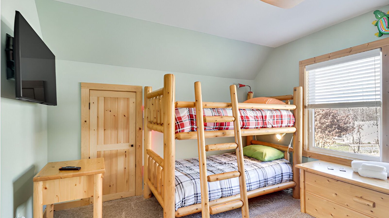Photo of Bedroom in Louisa