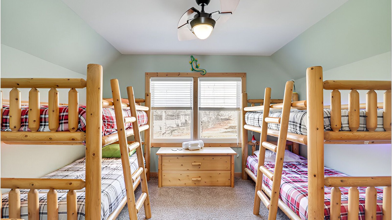 Photo of Bedroom in Louisa