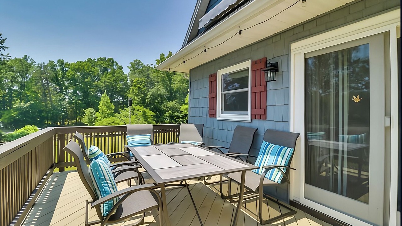 Photo of Outdoor in Louisa