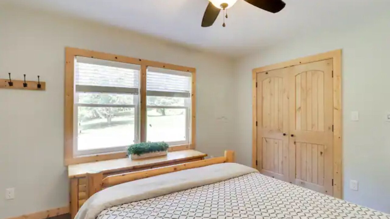 Photo of Bedroom in Louisa