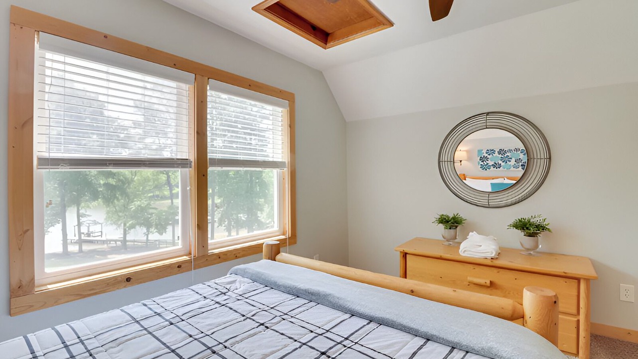 Photo of Bedroom in Louisa