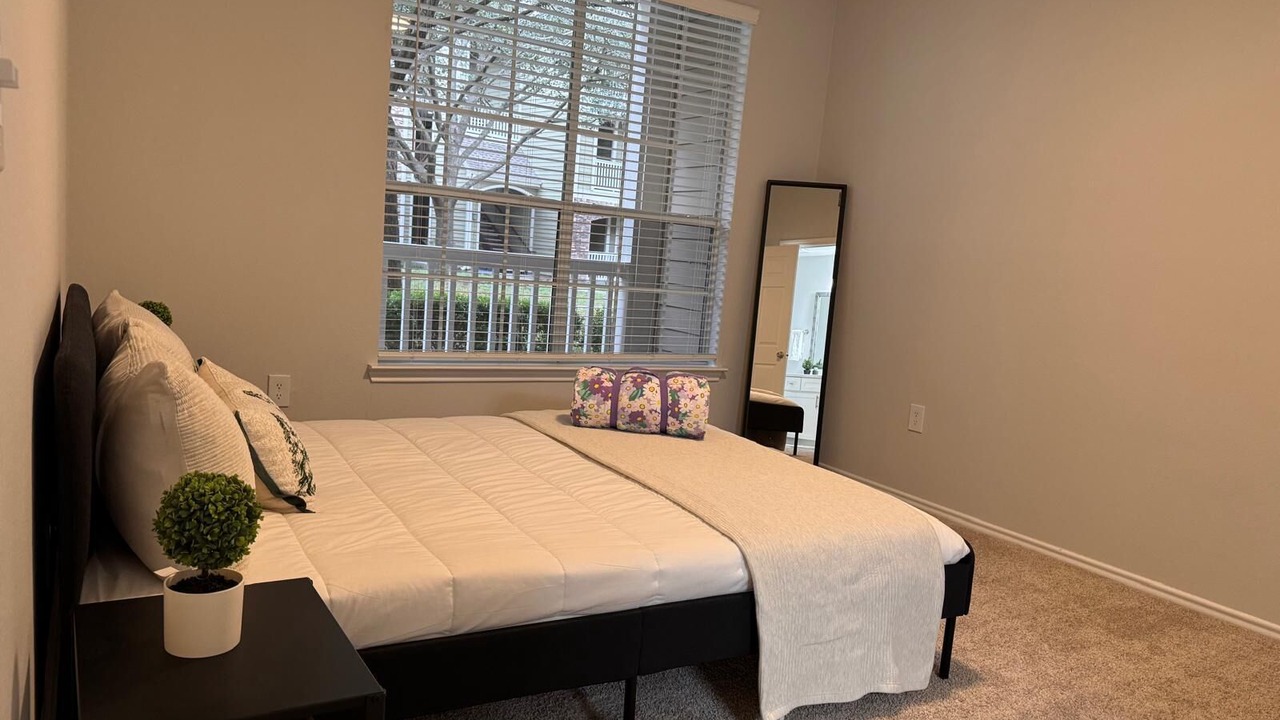 Photo of Bedroom in Energy Corridor