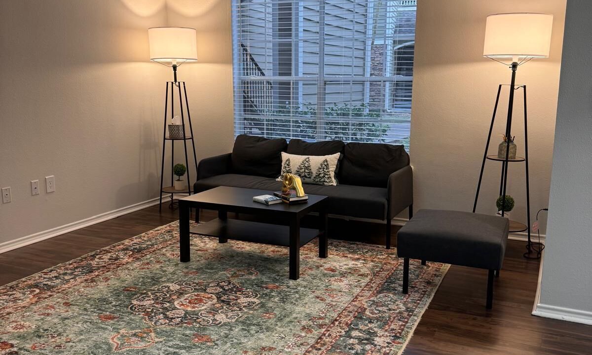 Photo of Livingroom in Energy Corridor