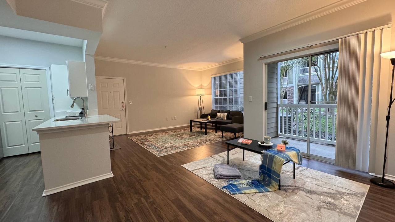 Photo of Livingroom in Energy Corridor