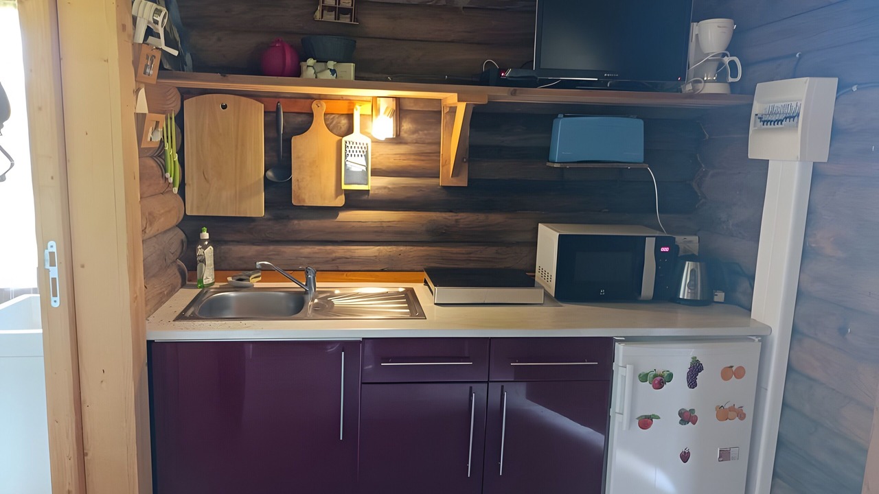 Photo of Kitchen in Saint-Julien-de-Mailloc