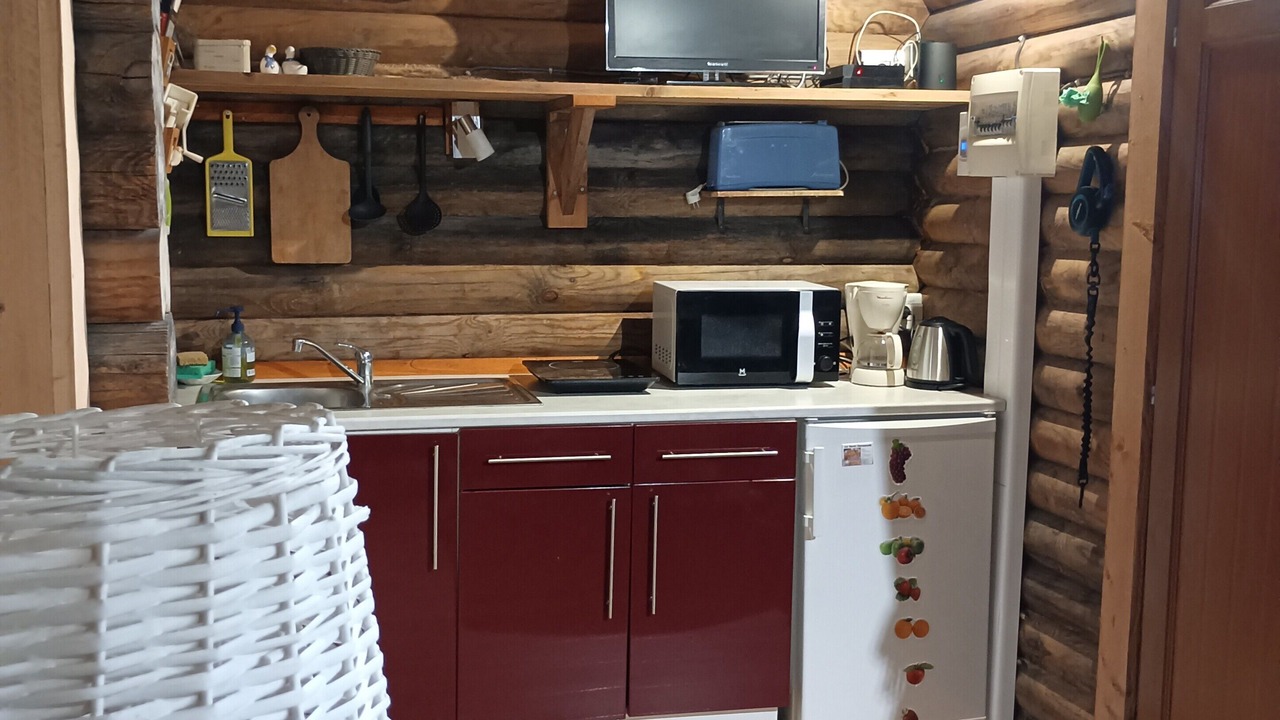 Photo of Kitchen in Saint-Julien-de-Mailloc