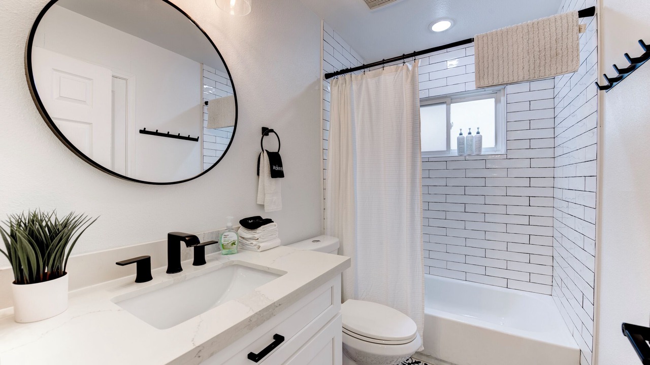 Photo of Bathroom in Spring Branch West