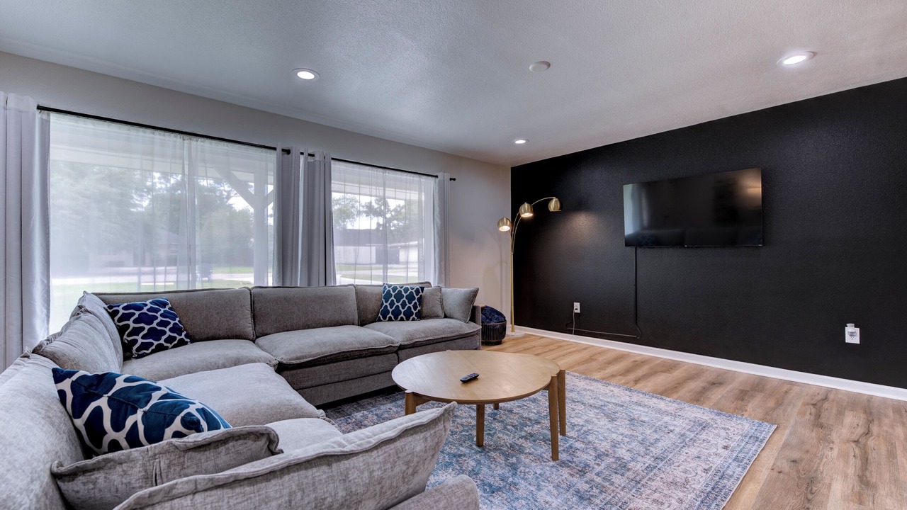 Photo of Livingroom in Spring Branch West