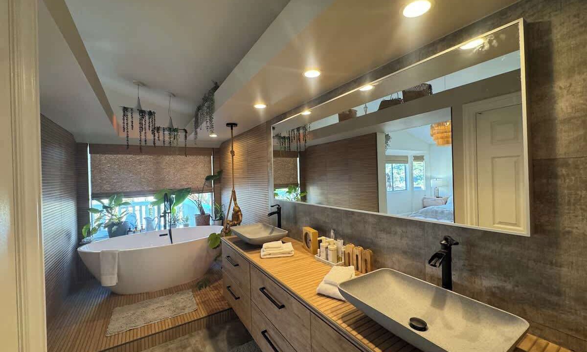 Photo of Bathroom in Santa Clarita