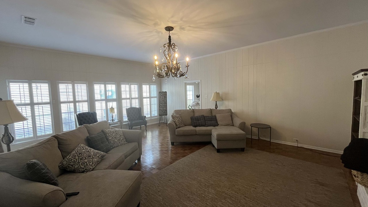 Photo of Livingroom in Jacksonville