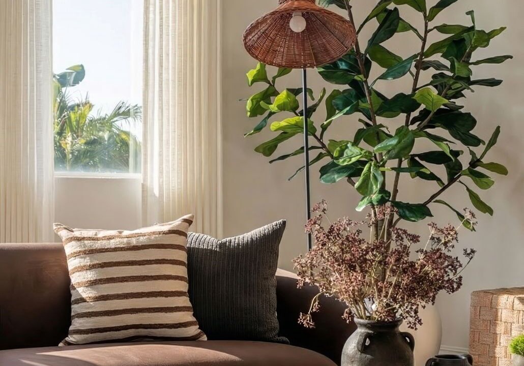 Photo of Livingroom in North Pacific Beach