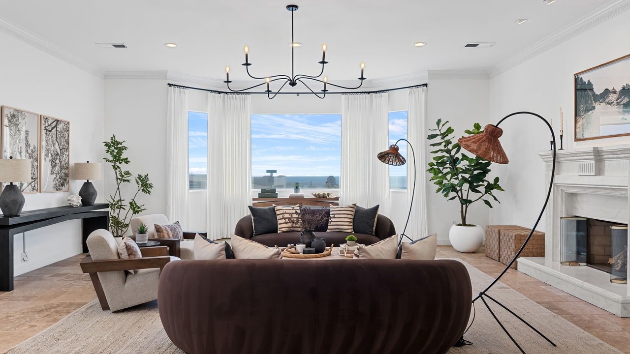 Photo of Livingroom in North Pacific Beach