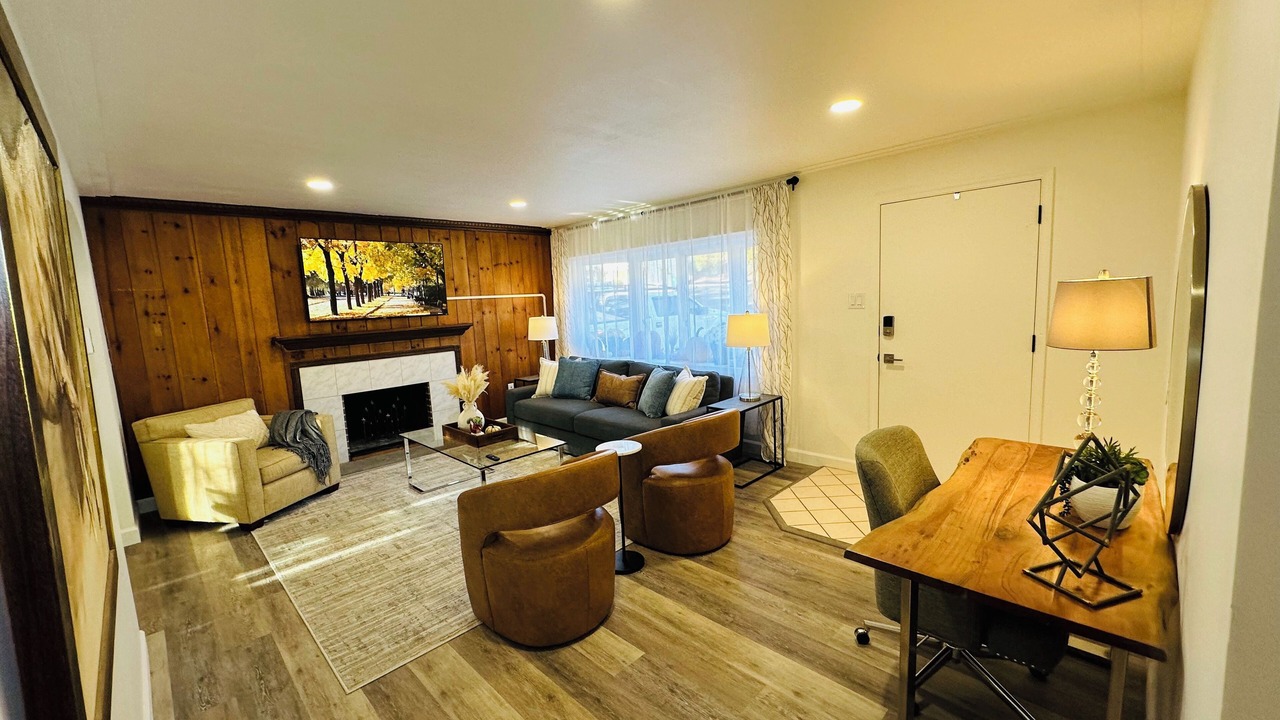 Photo of Livingroom in West Goshen