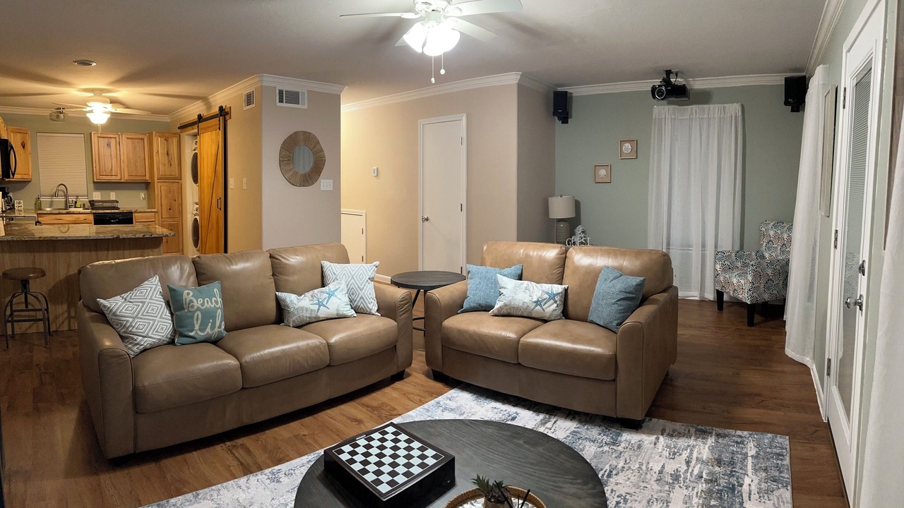 Photo of Livingroom in Flour Bluff